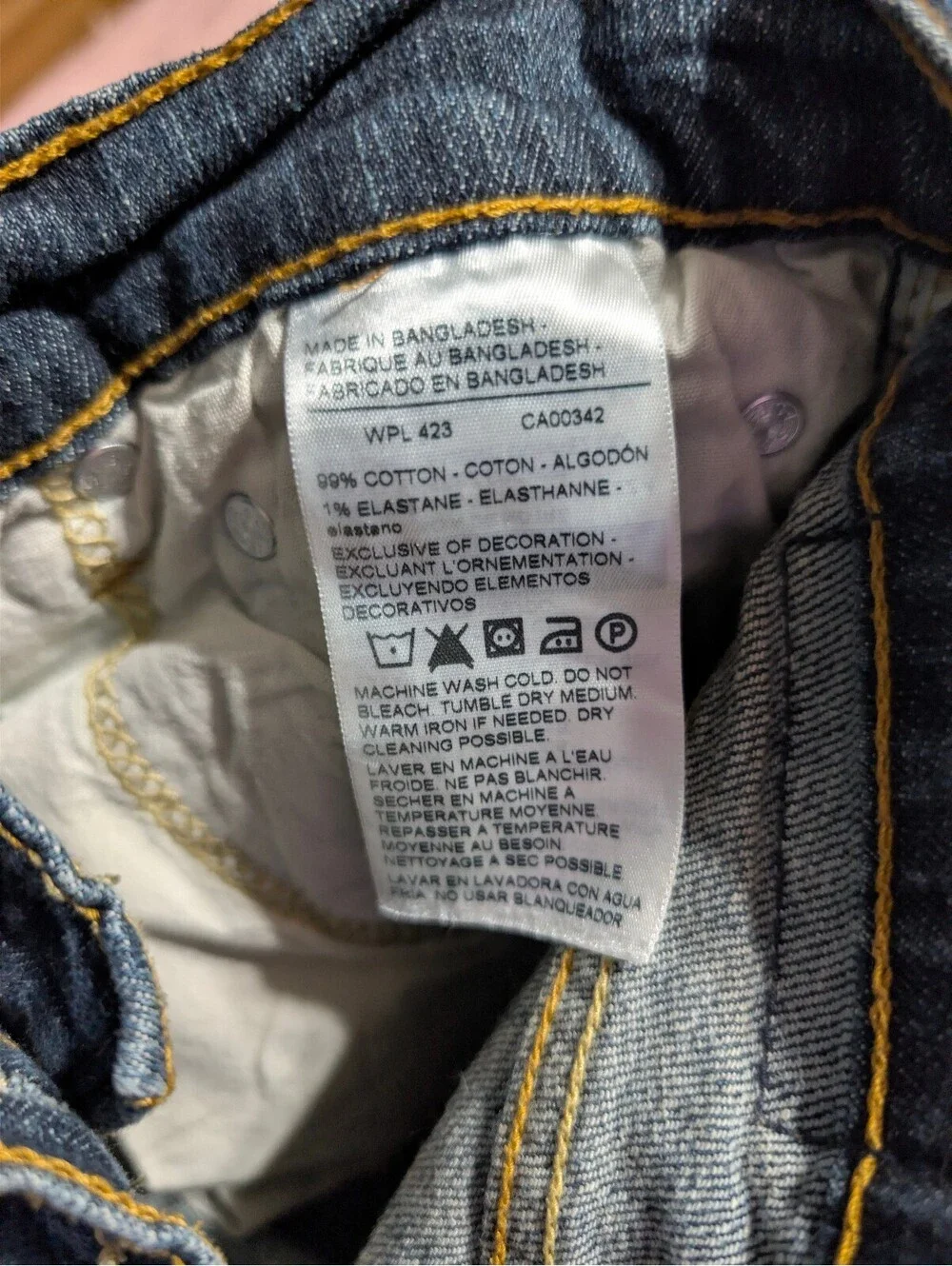 Levis these levi